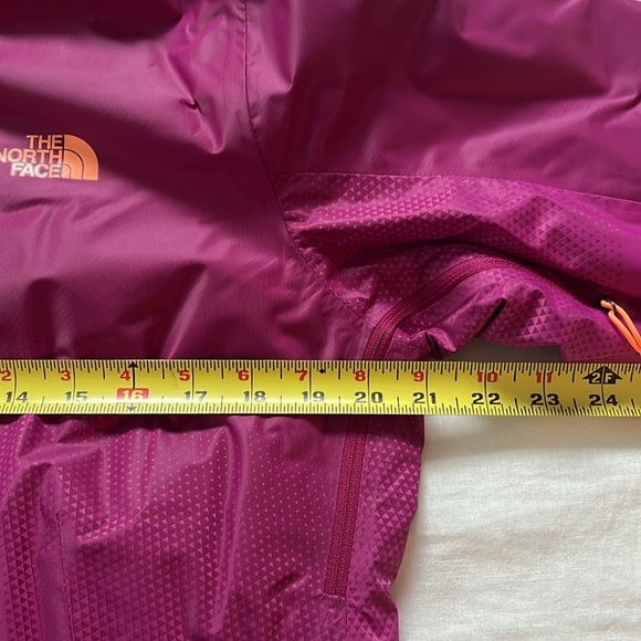 NWT The North Face Fuseform Dot Primaloft Jacket M L - Picture 8 of 11